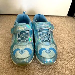 Girls Frozen II light up sneakers